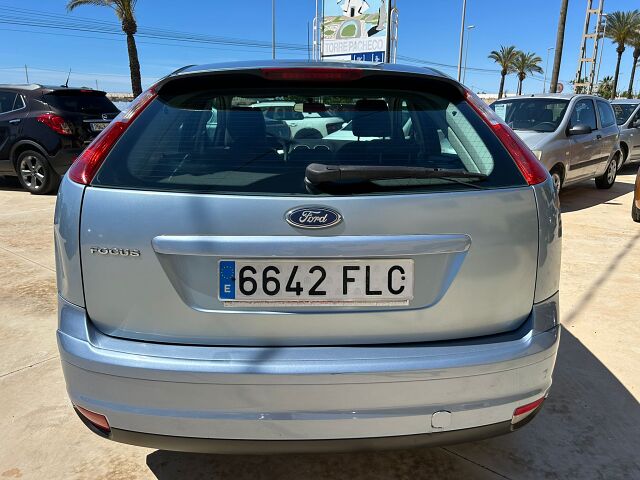 FORD FOCUS TREND 1.6 AUTO SPANISH LHD IN SPAIN ONLY 60000 MILES SUPERB 2007